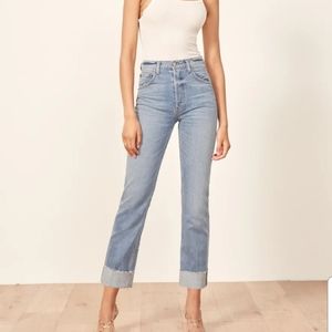 NWOT Reformation Cynthia High Relaxed Cuffe Jeans